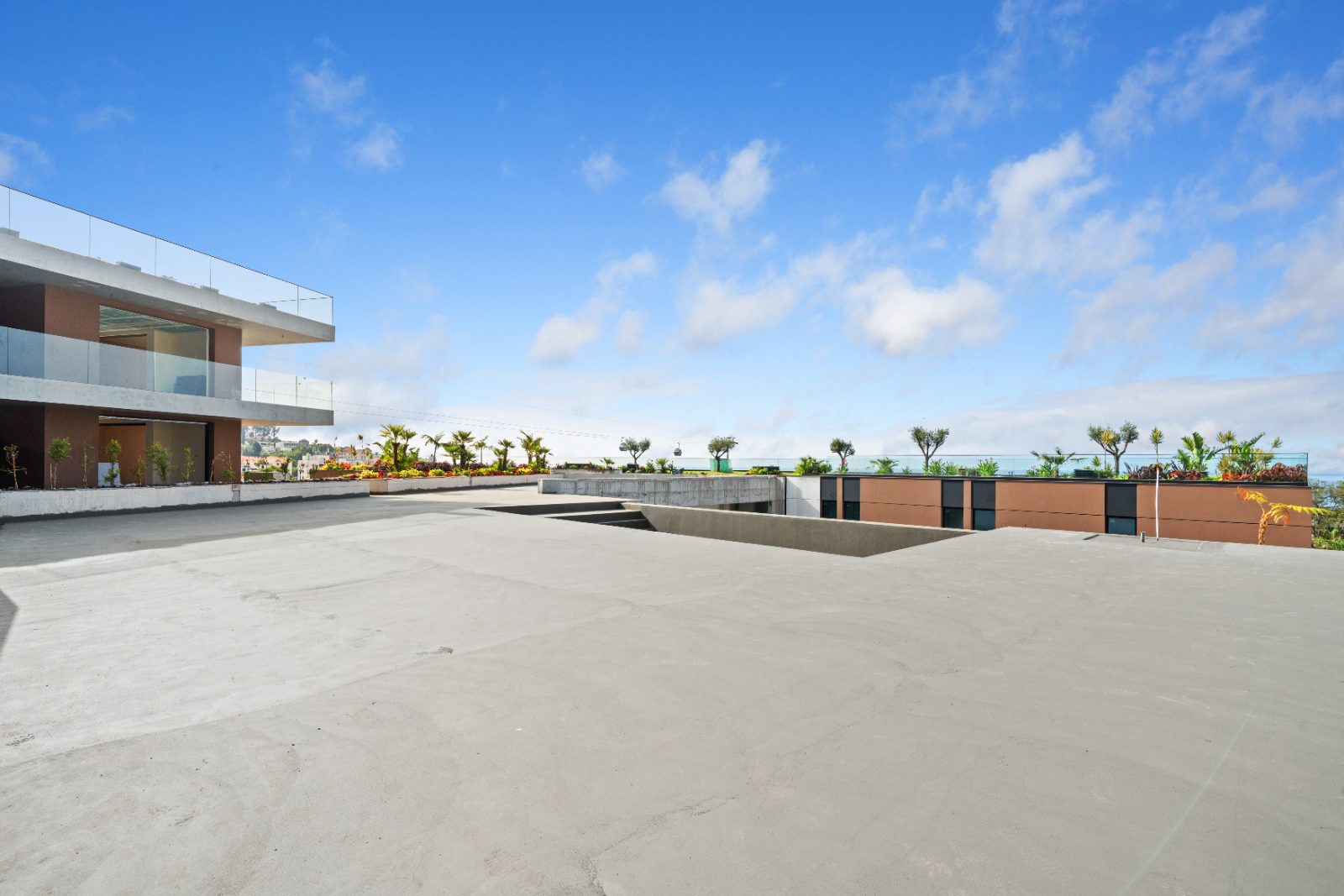 T2 Apartment in Santa Luzia, Funchal — photo 1 of 29