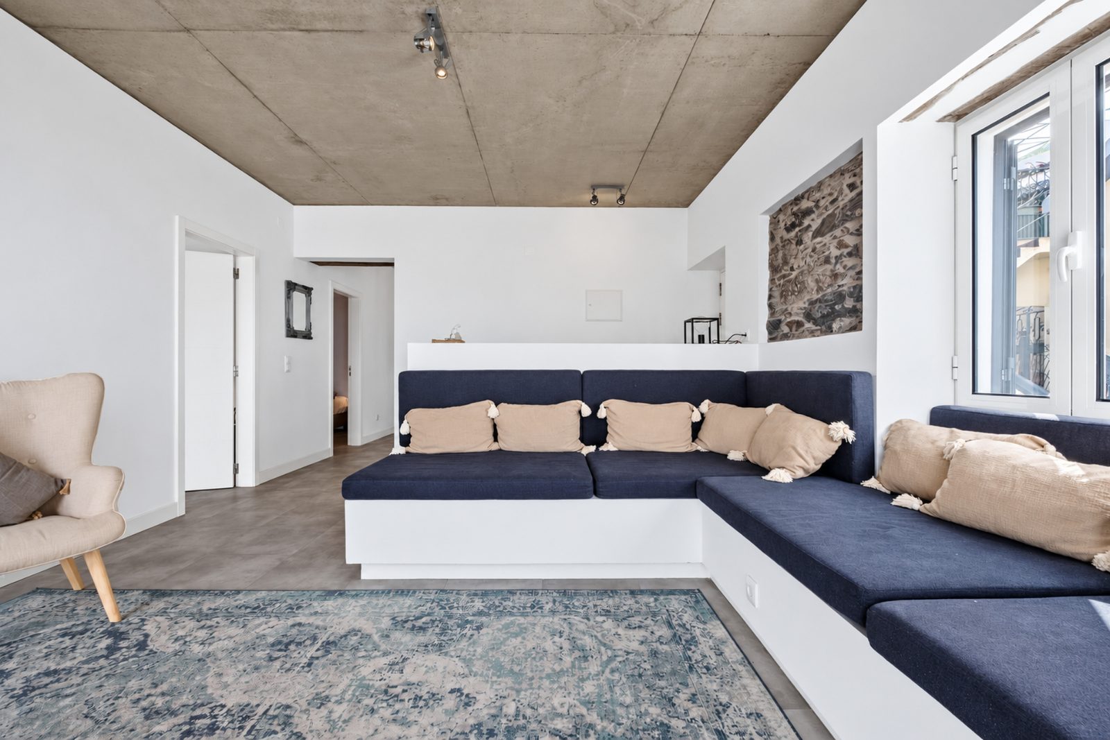 T6 House in São Gonçalo, Funchal, Renovated 2024 — photo 8 of 30