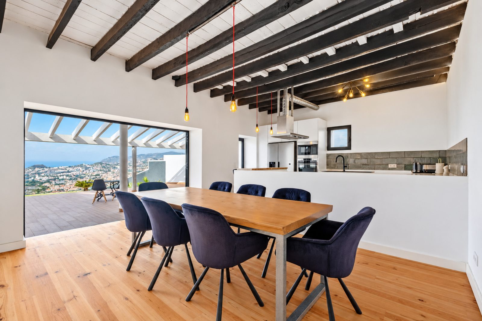 T6 House in São Gonçalo, Funchal, Renovated 2024 — photo 17 of 30