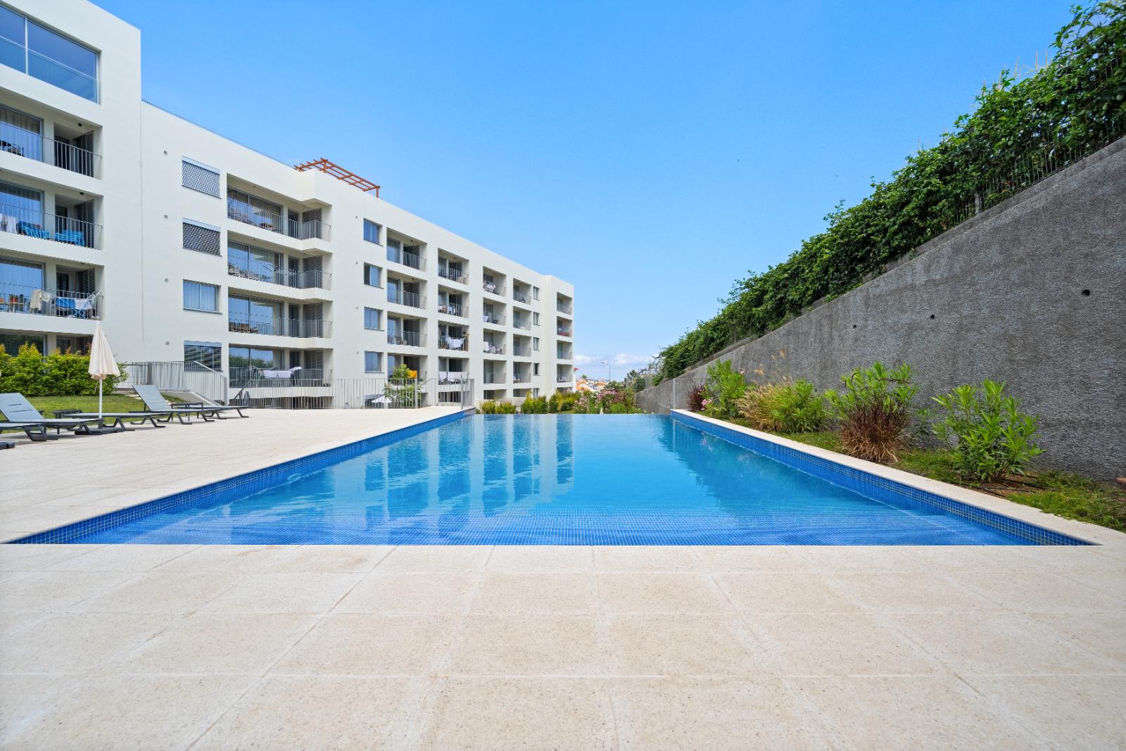Atlantic Pearl Suite, Câmara de Lobos — photo 1 of 19